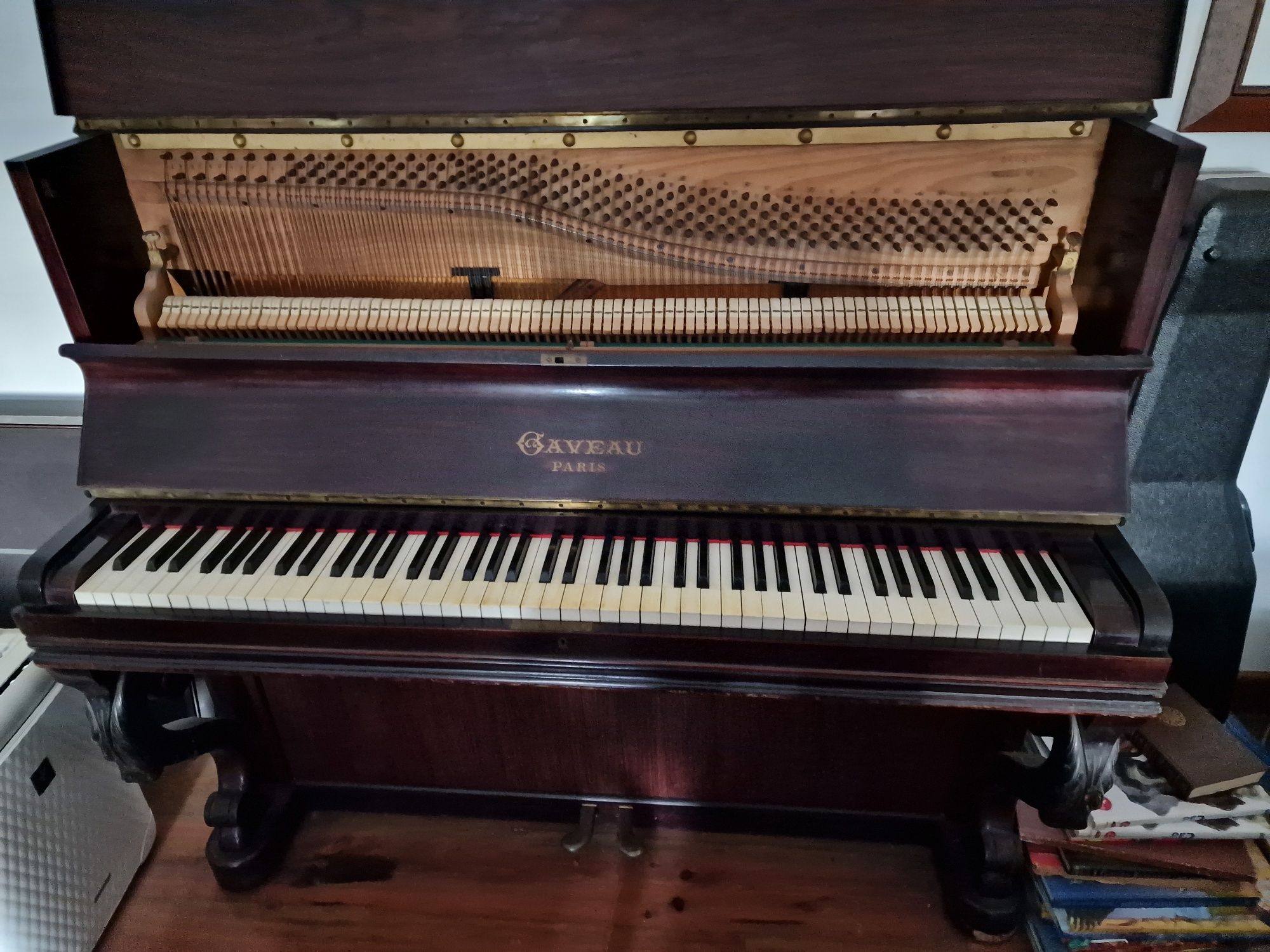 Piano Gaveau antigo