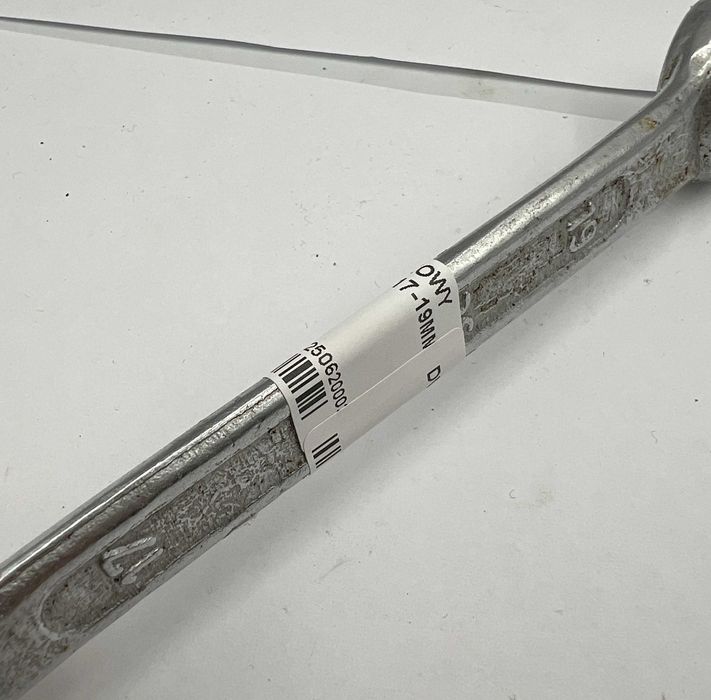 Klucz Oczkowy Dwustronny 17-19MM