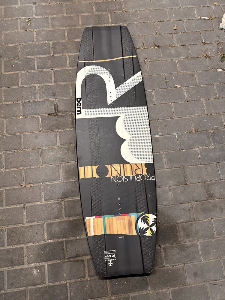 Deska wakeboard kiteboard Brunotti 142