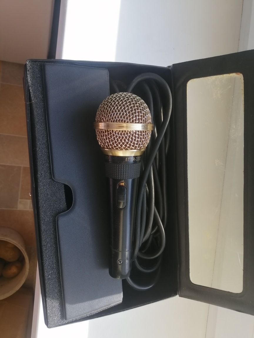 Продам микрофон  АТТR-2200