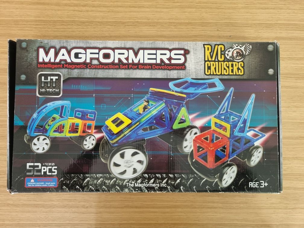 Zestaw klocków magnetycznych MAGFORMERS RC Cruisers, uszkodzony napęd