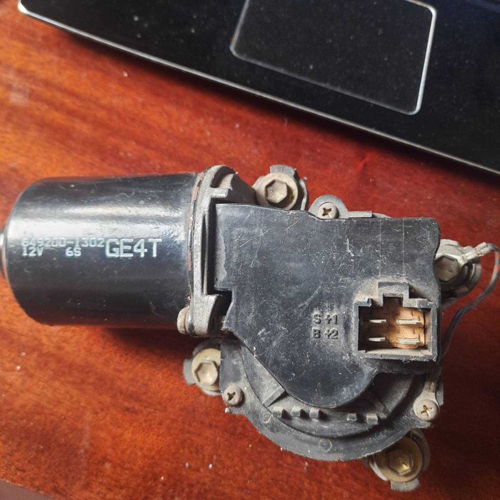 мотор дворников мазда 626GF  рабочий