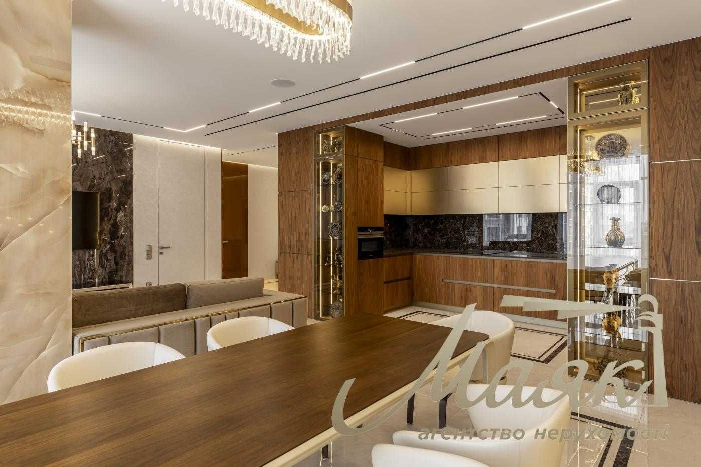 Продаж 3к квартири 122 м2 в ЖК «Бульвар Фонтанів», вул. Саперне Поле