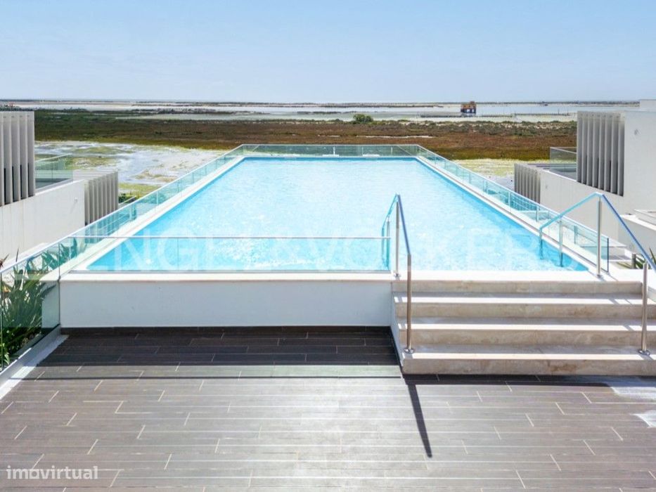 Apartamento T2 de Luxo na Fuseta - Primeira Linha