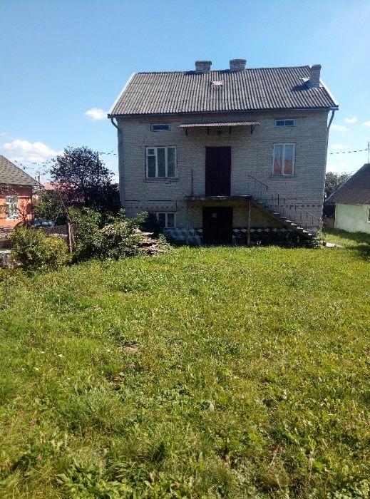 Продаж будинка біля Львова. За ціною 1 кім. квартири. Газ. Криниця..