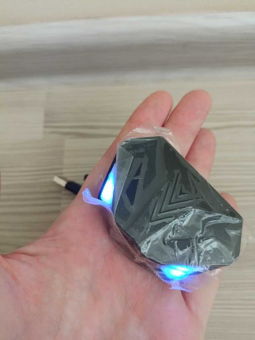 Бездротові навушники TWS - Х15 - у кейсі-павербанку (є нюанс)