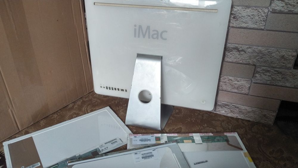Моноблок Apple iMac та матриці