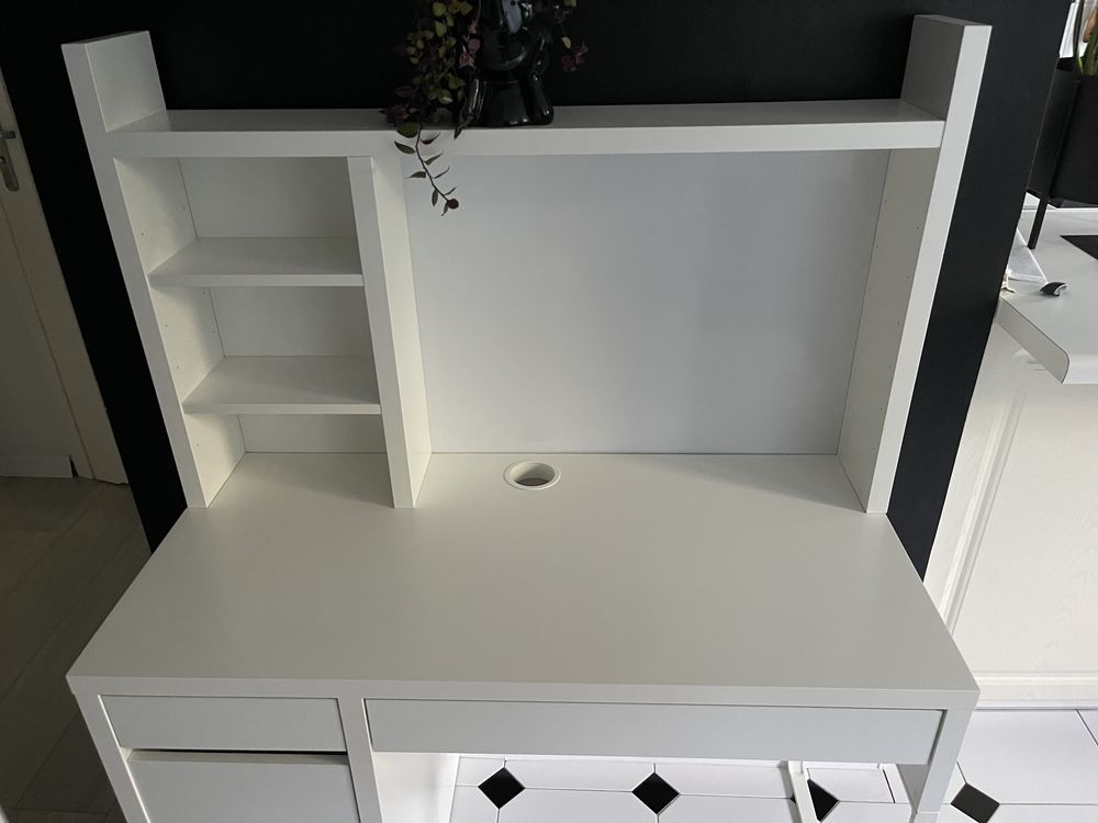 Biurko MICKE z nadstawką, IKEA, biały, 105x50 cm + 105x65 cm