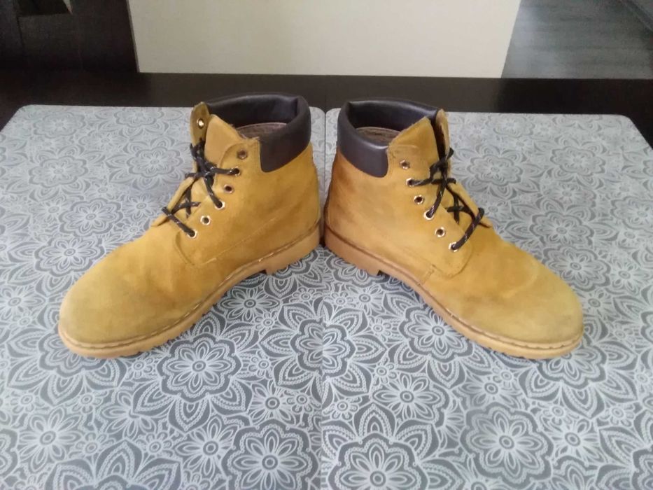 Buty zimowe ocieplane tomberland.
