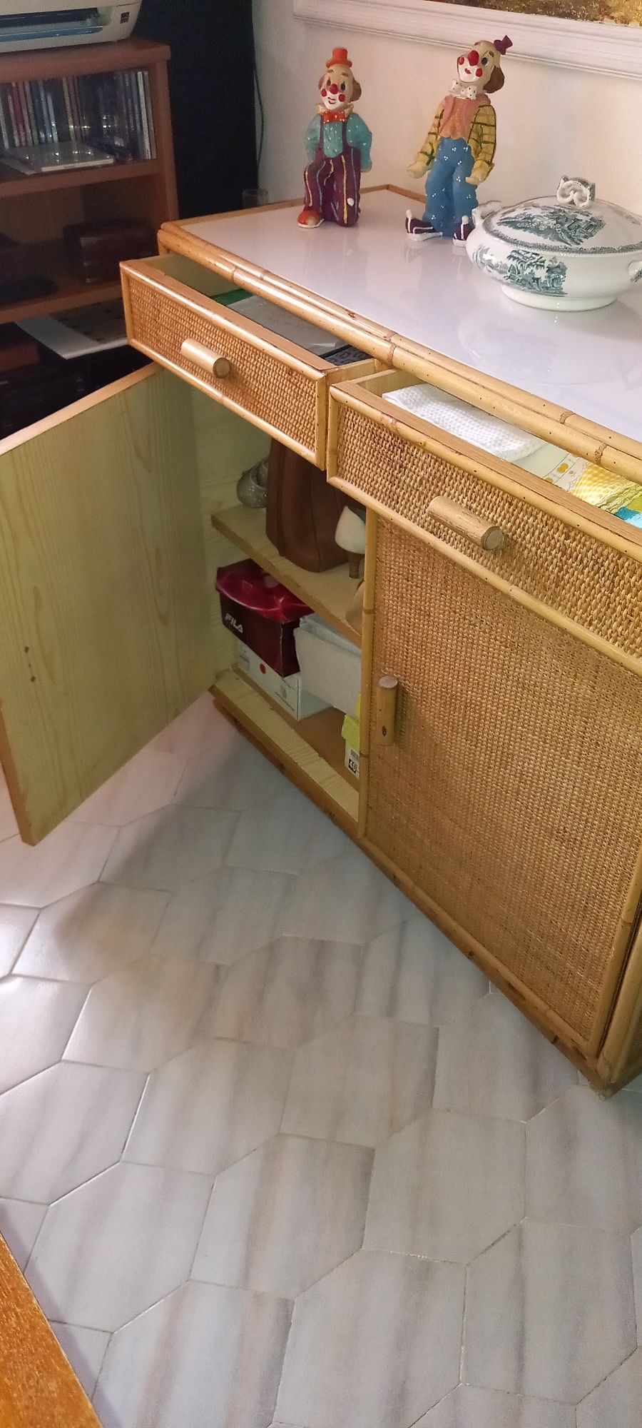 Móvel aparador duas portas