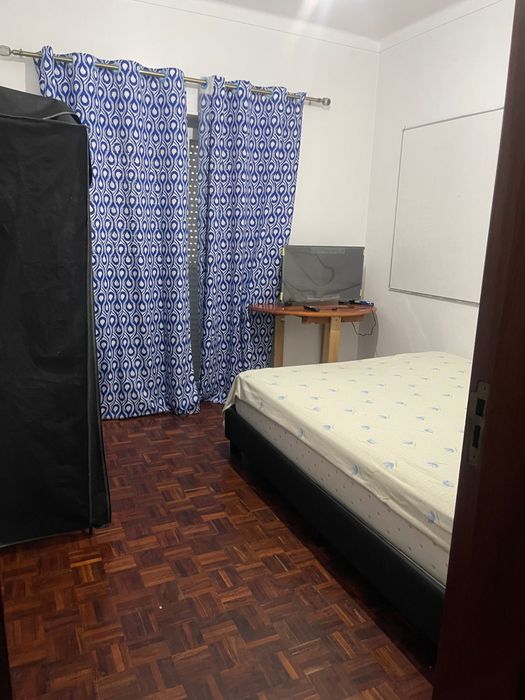 Quarto para arrendar/Entroncamento
