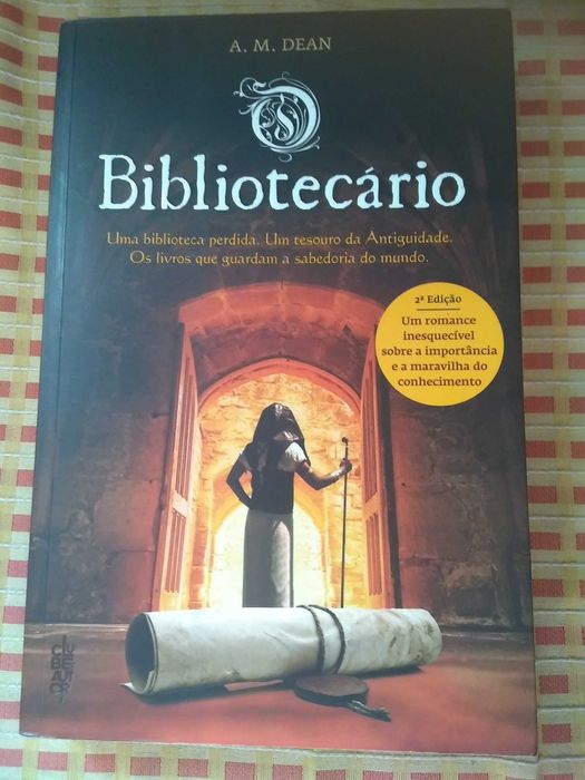 A. M. Dean - O bibliotecário