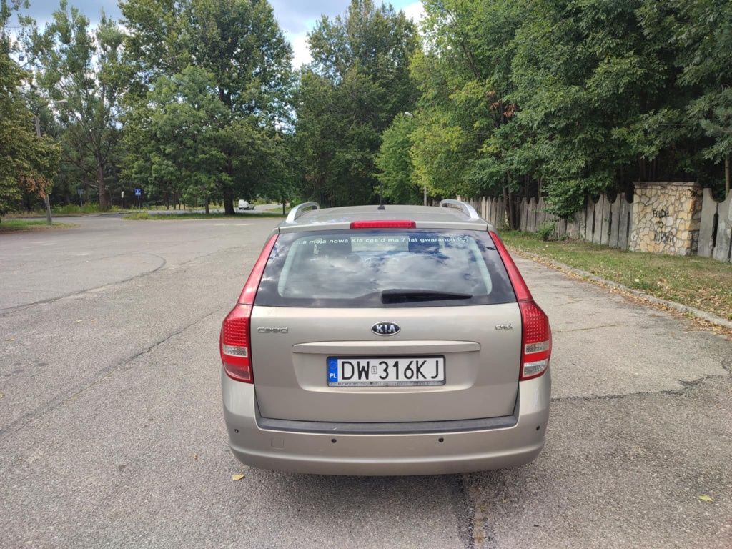 Kie Ceed 1.6 CRDI 2009 rok