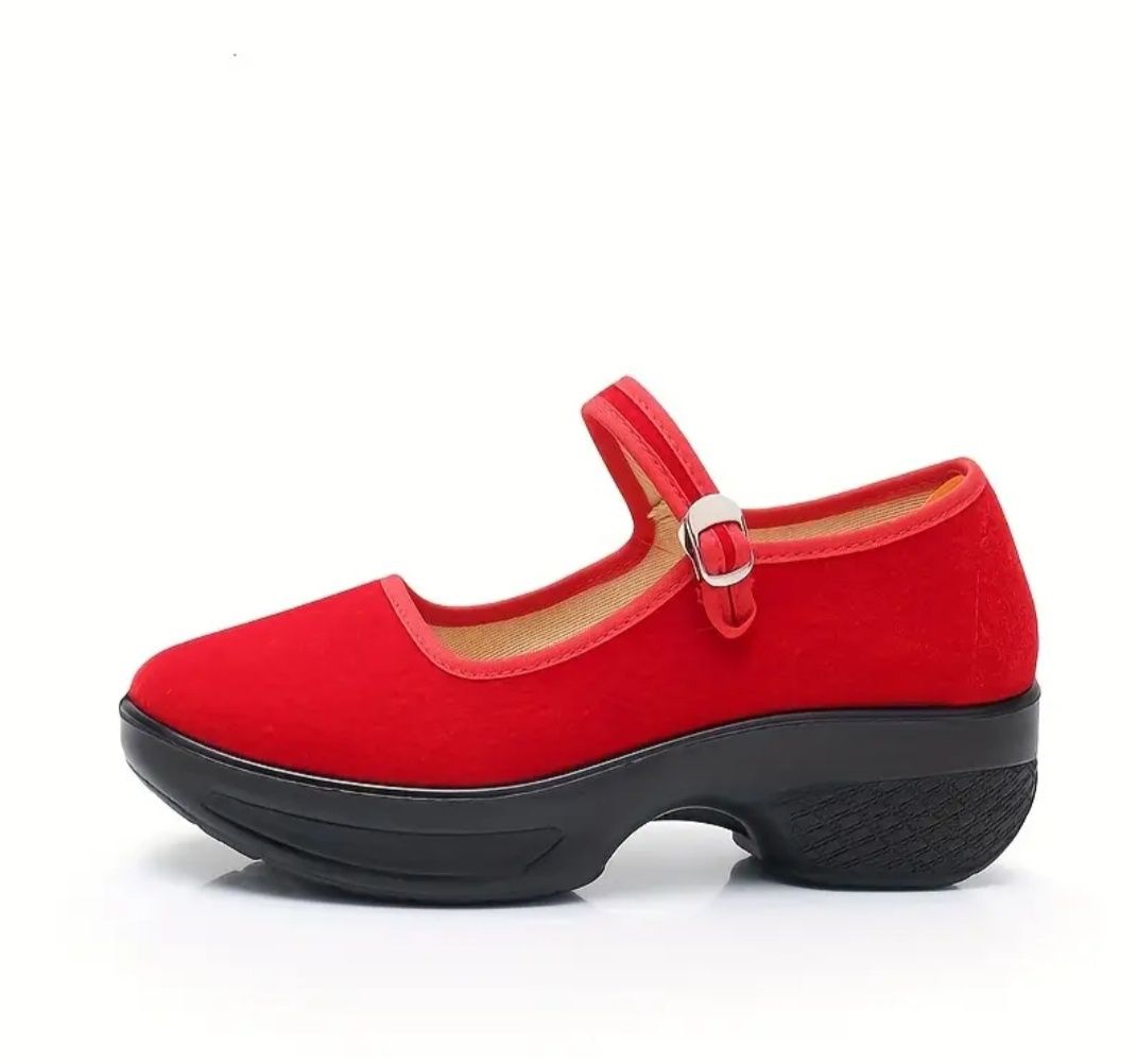 Okazja !  Nowe wygodne  buty damskie.
