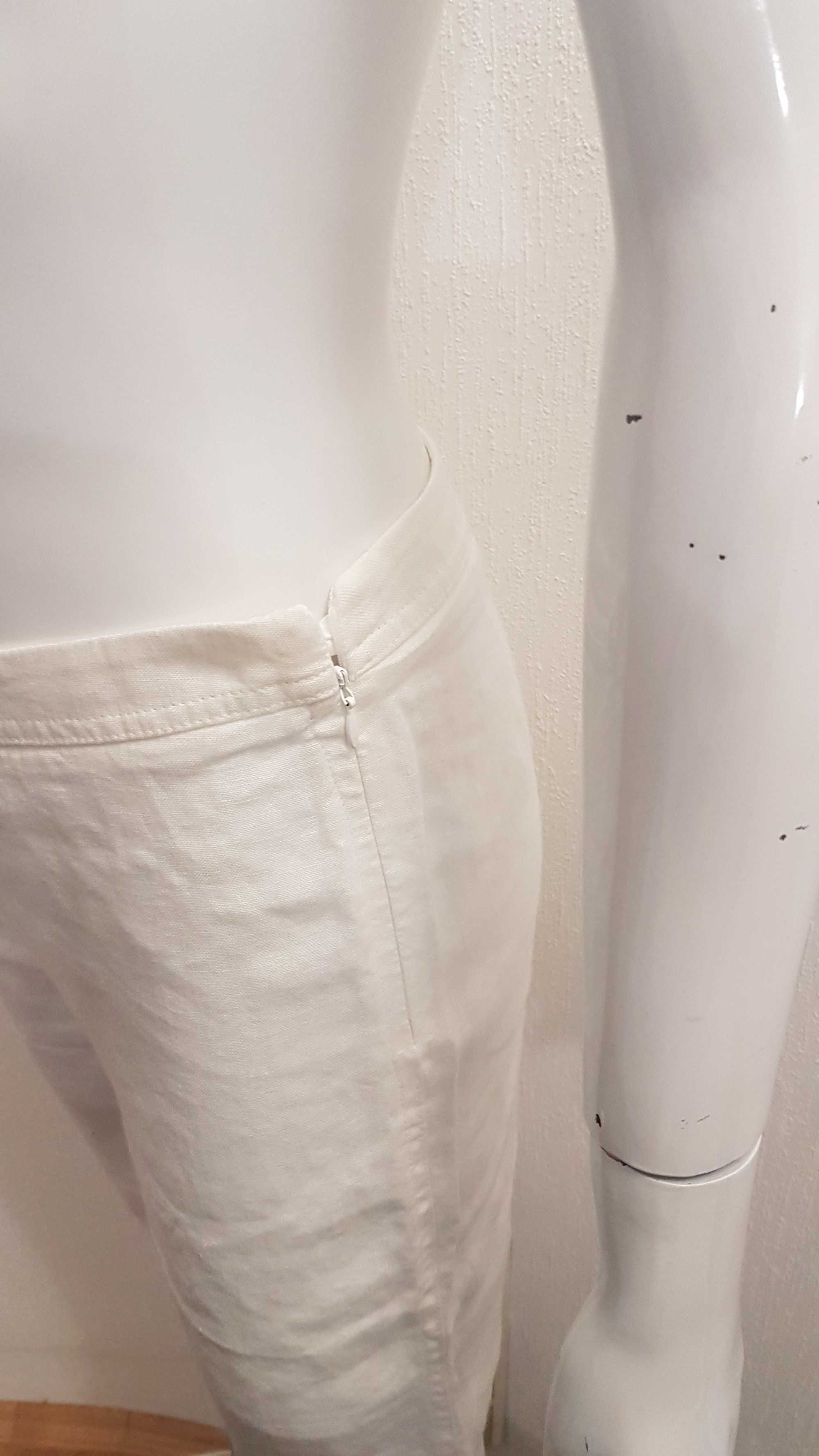 Новые белые льняные шорты Boomerang (Швеция)