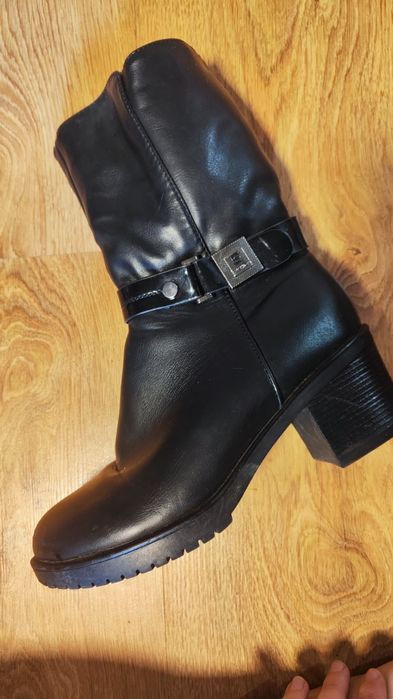 Ботинки, ботильйони, черевики