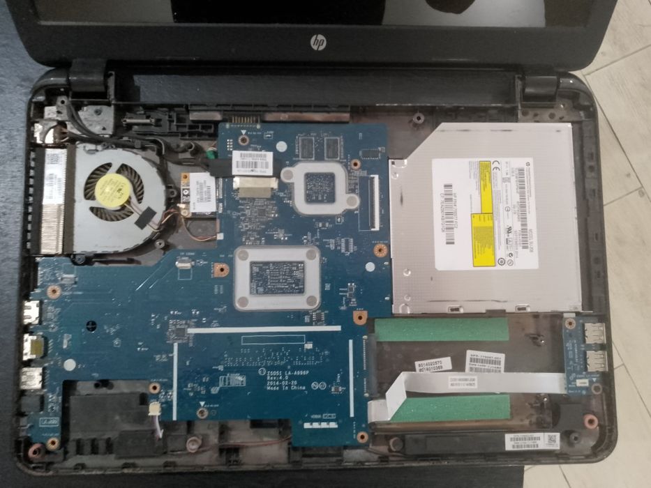 Продам ноутбук HP 15-g008sr