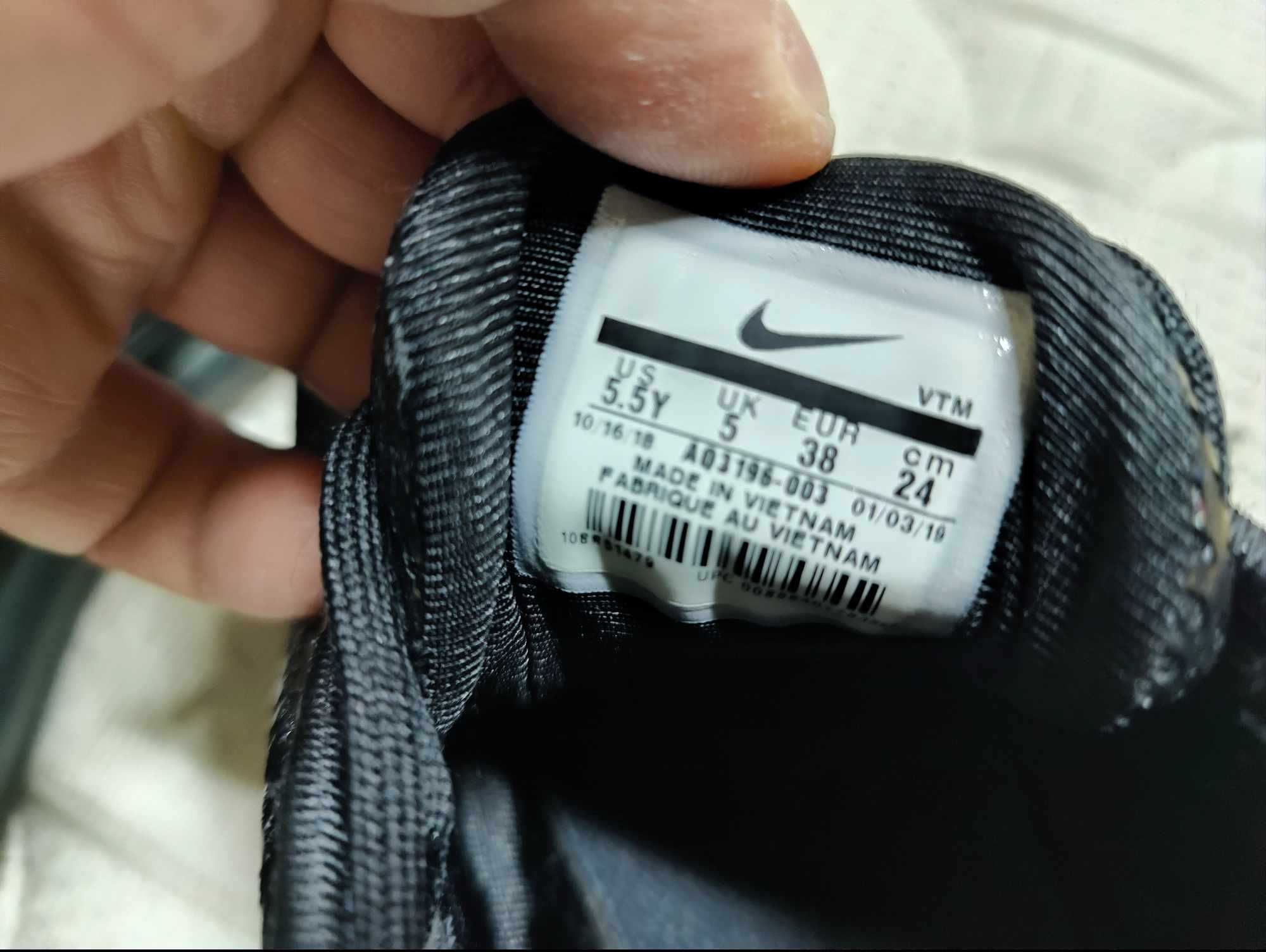 Nike Air Max 720 Throwback Future Iridescent tam. 37.5 como novas