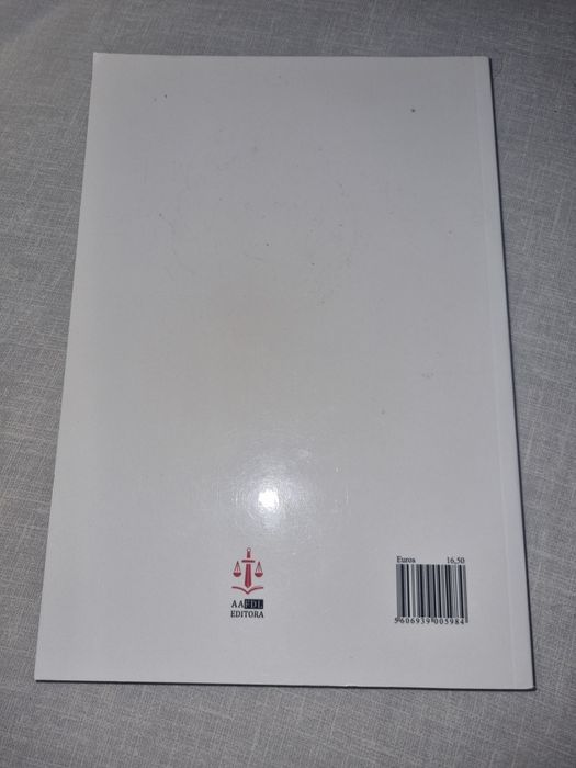 Vendo livro de casos práticos de direito das obrigações