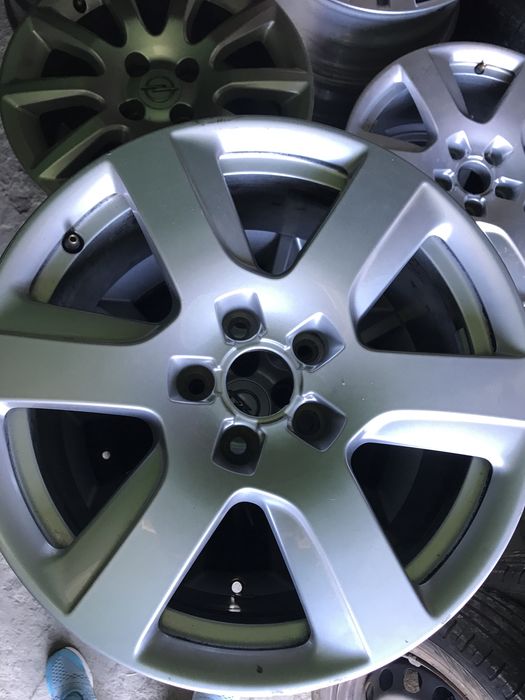 5/112/17. Ауді. Мерс шкода w