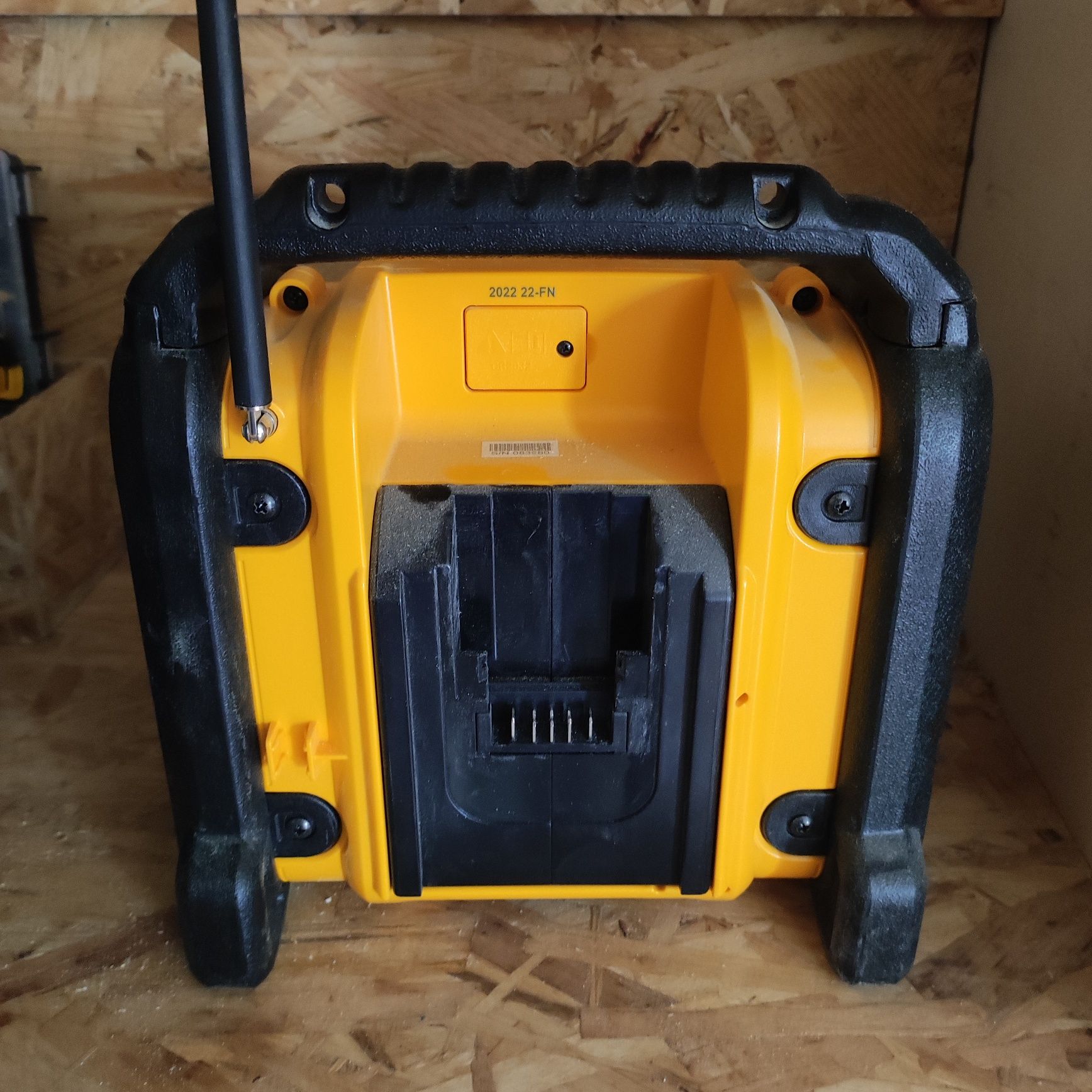 Dewalt rádio 18v
