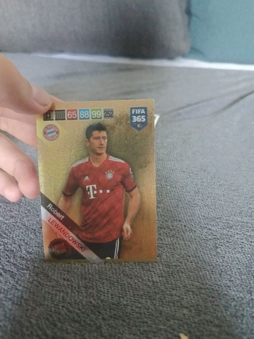 Karta piłkarska Lewandowski limited edition