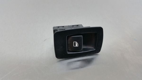Comando / botão / interruptor vidros frente direito BMW X3 (E83)