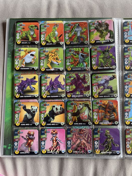 Invizimals Resistance CADERNETA quase COMPLETA