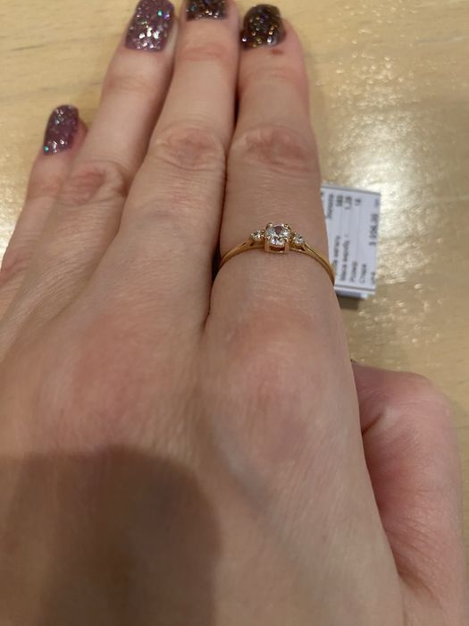 Золота каблучка 585 проби із червоного золота, 18 розм., нова з біркою