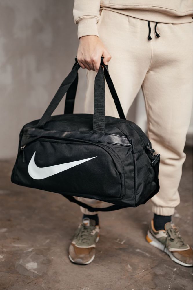 Спортивна сумка, дорожня сумка Nike