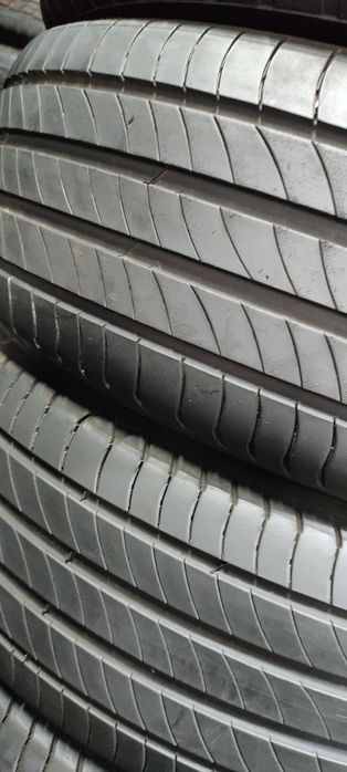 Pneus 215/55/17 Michelin semi novos
