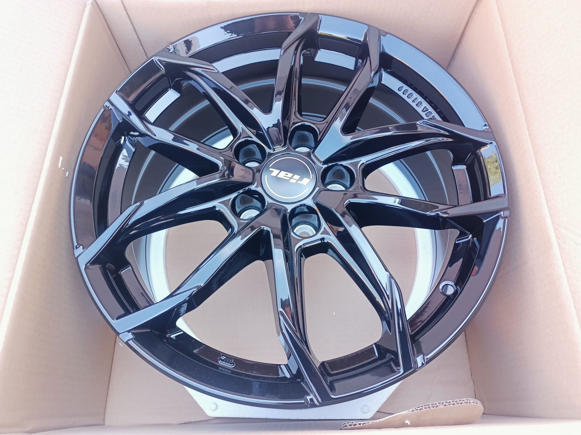 Nowe felgi 17'' 5x112  ET37 KBA 51889
