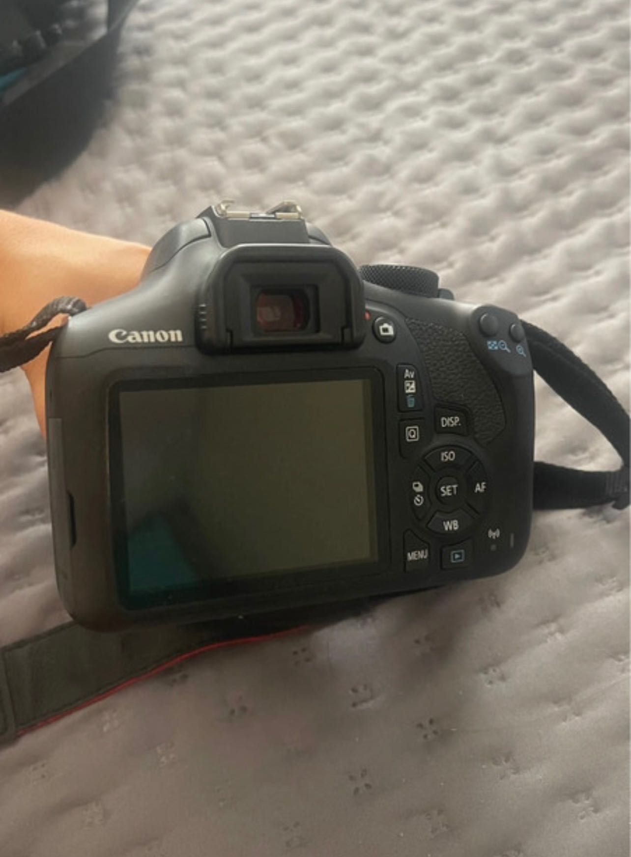 Cannon EOS 1300D