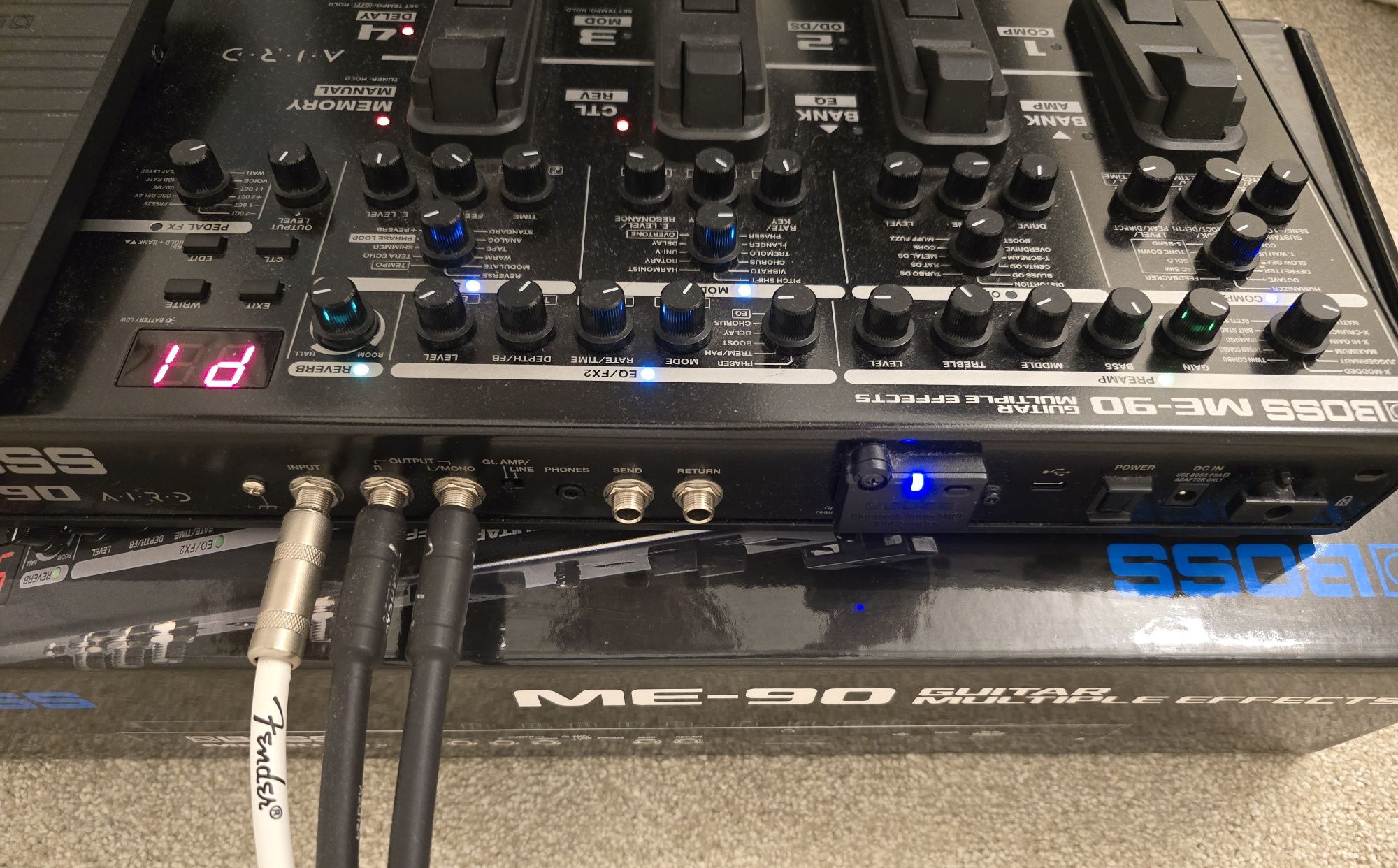 Multiefekt gitarowy BOSS-ME 90 + Bluetooth moduł