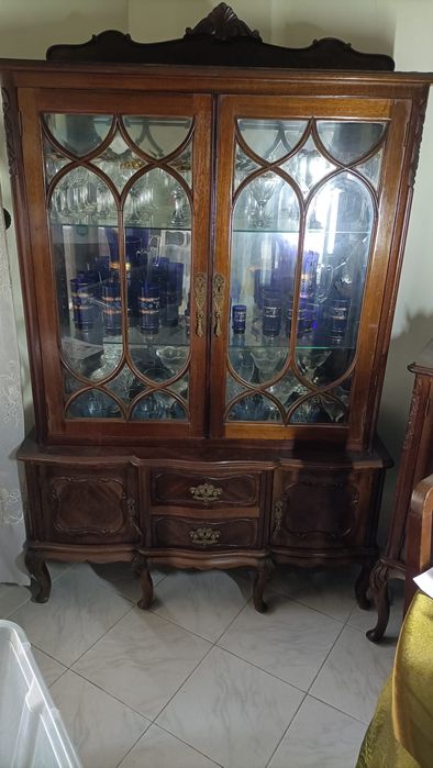 Movel cristaleira antiga