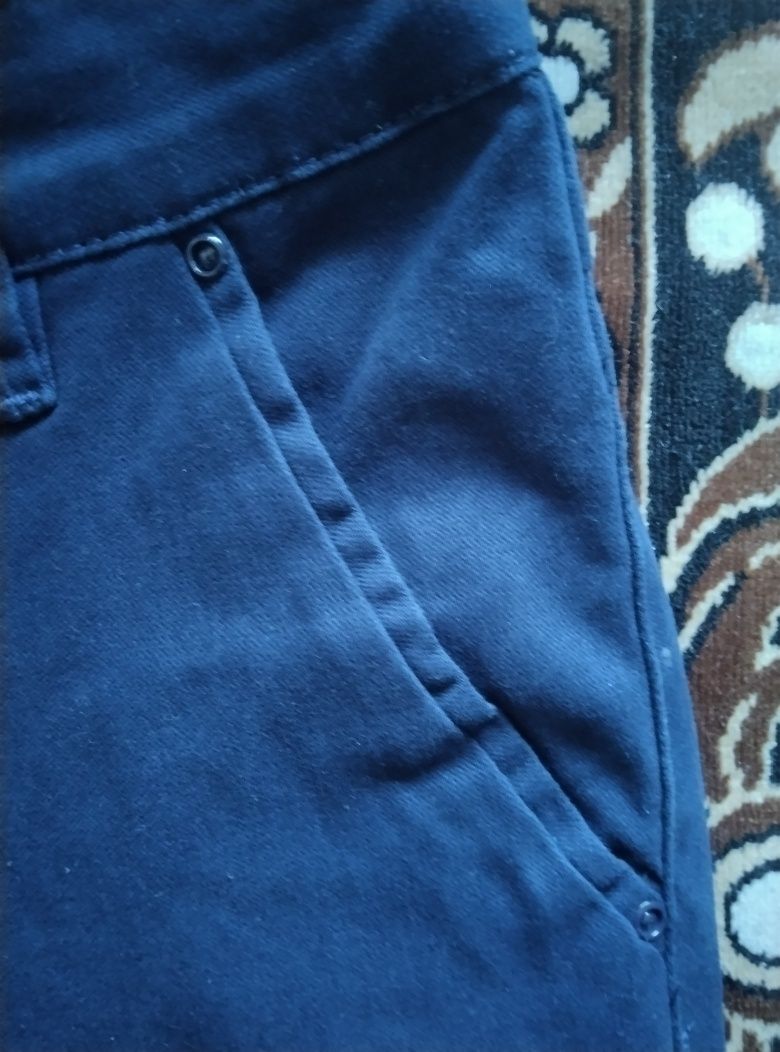Продам мужские штаны, цвет синий стрейчивые.