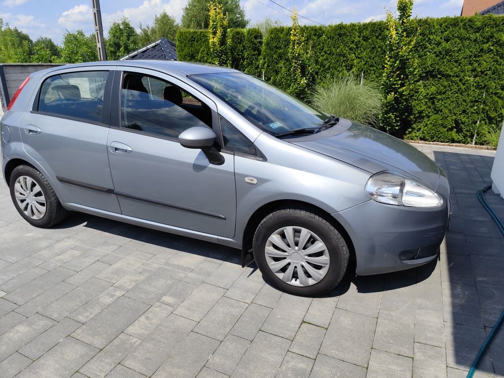 Fiat Grande Punto 1.4 131 tyś km.Klima