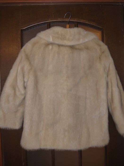 Шуба норковая на пуговичках