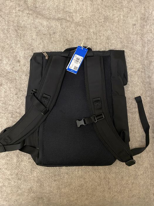 Рюкзак adidas чорний