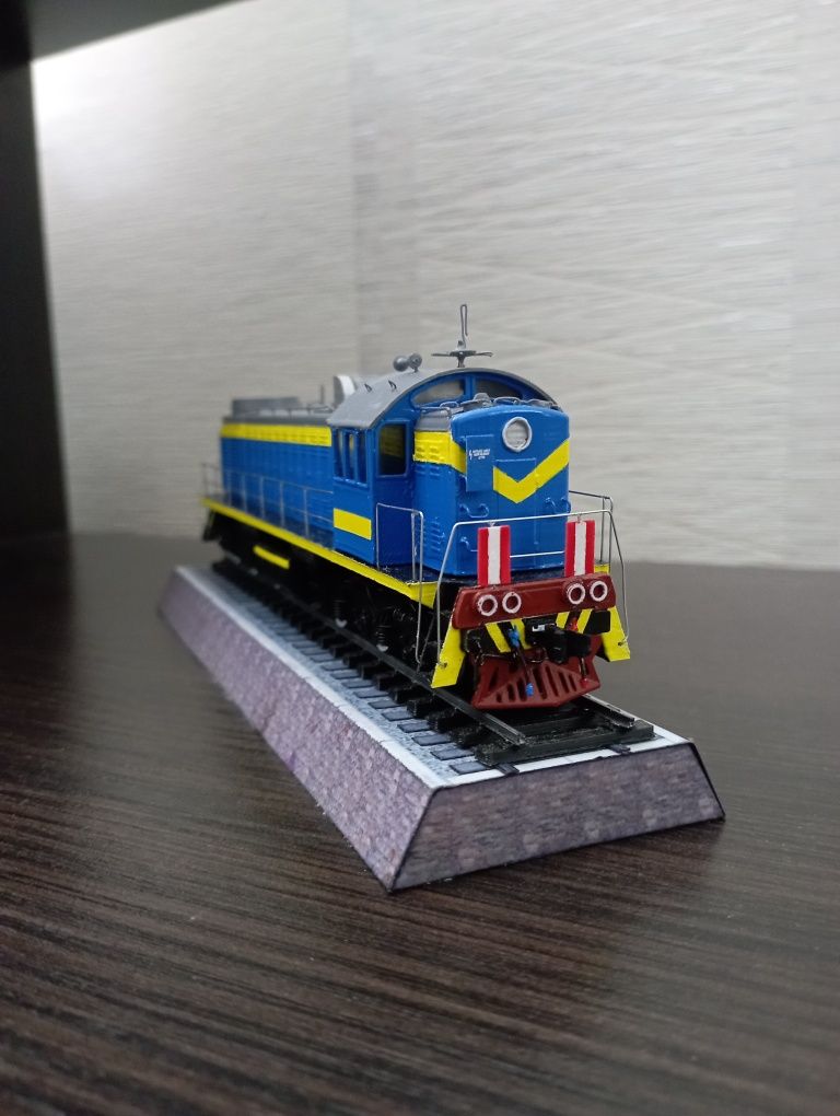 Модель тепловозів 2ТЕ10м,ТЭП70, ТЭМ2 ,ТЭМ7, масштаб 1:87