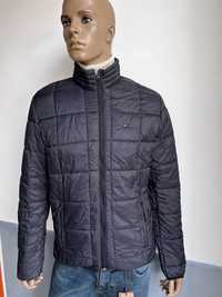 Превосходная куртка Hilfiger ( подростковый размер)