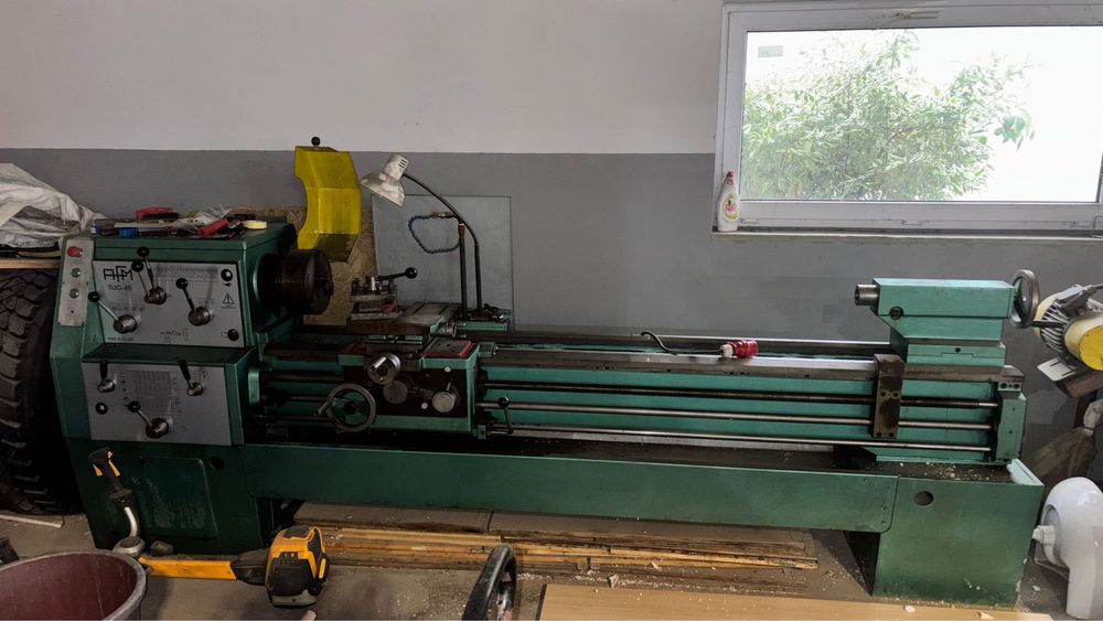 Tokarka TUG 40 x 2000