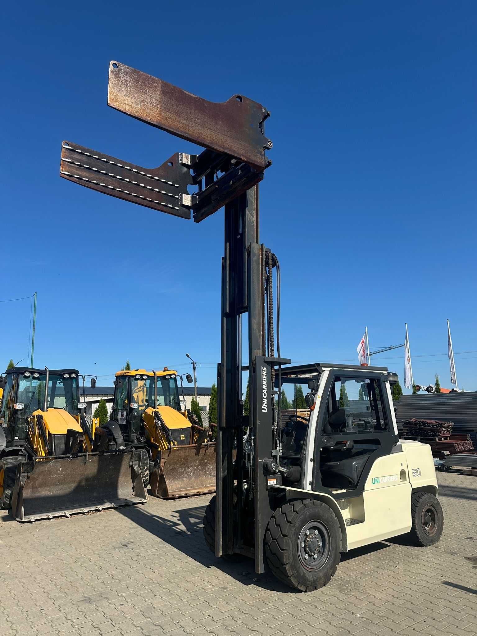 Wózek widłowy NISSAN Unicarriers 5T/4,5m/3680h R.2018 DG1F4A50Q Widlak