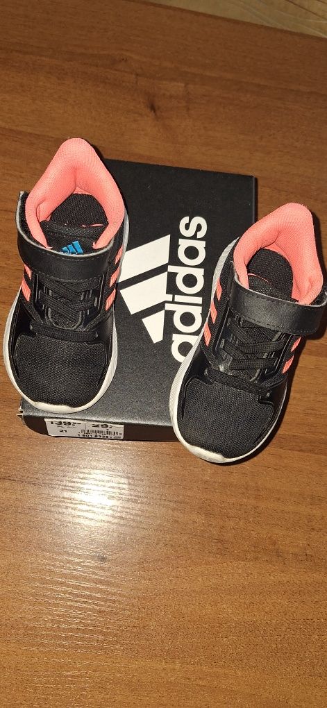 Buty dziecięce Adidas r. 21