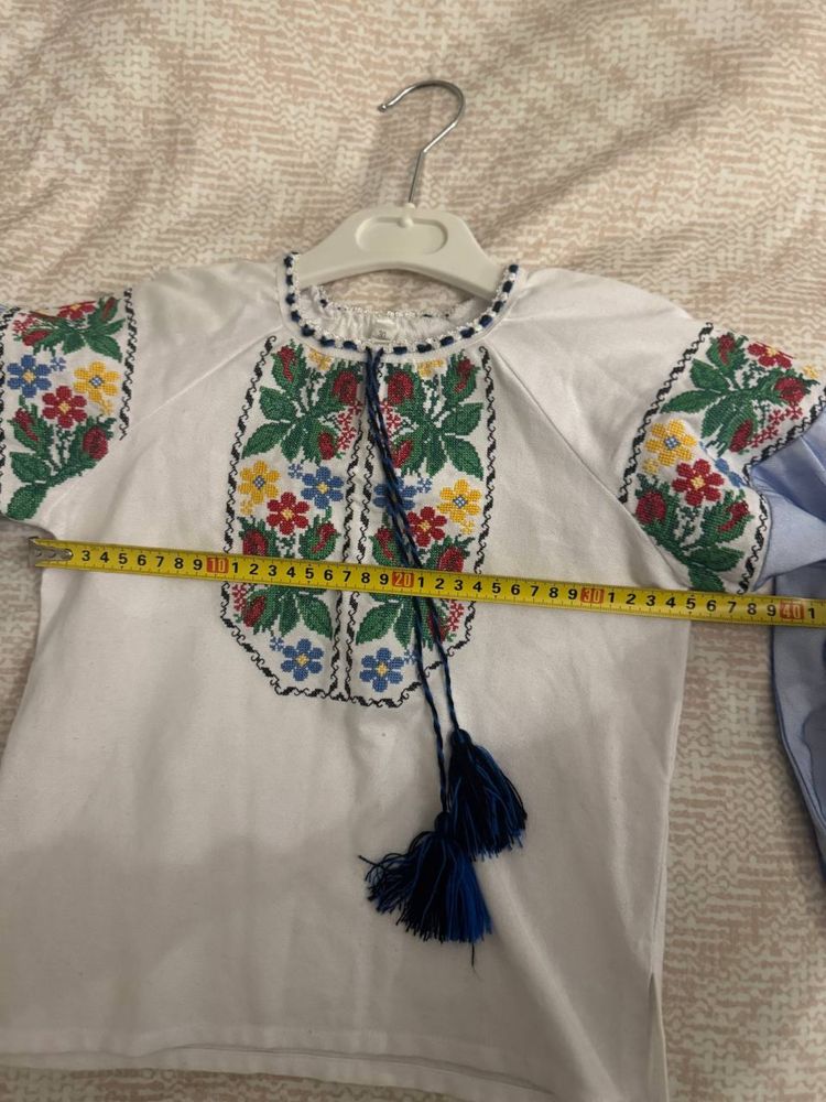 Вишиванка на дівчинку
