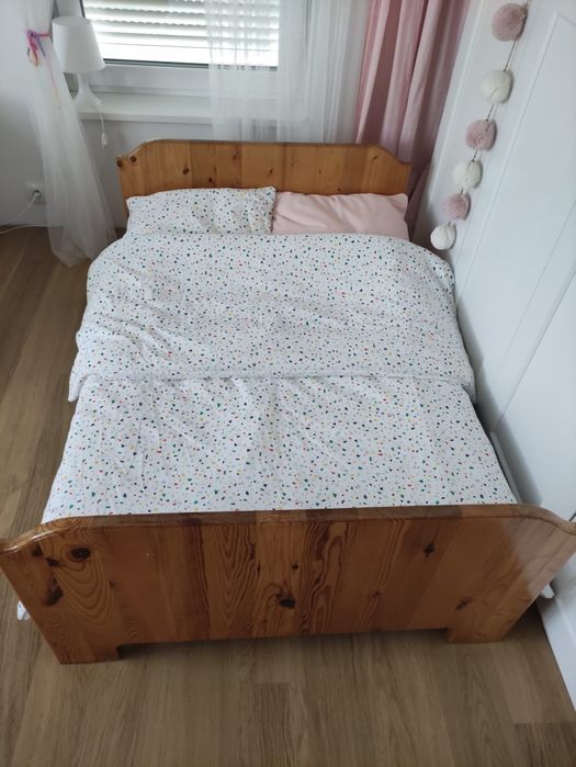 Łóżko dziecięce drewniane do 140cm z materacem