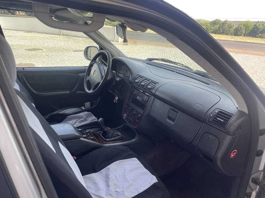 Mercedes ML 270 .