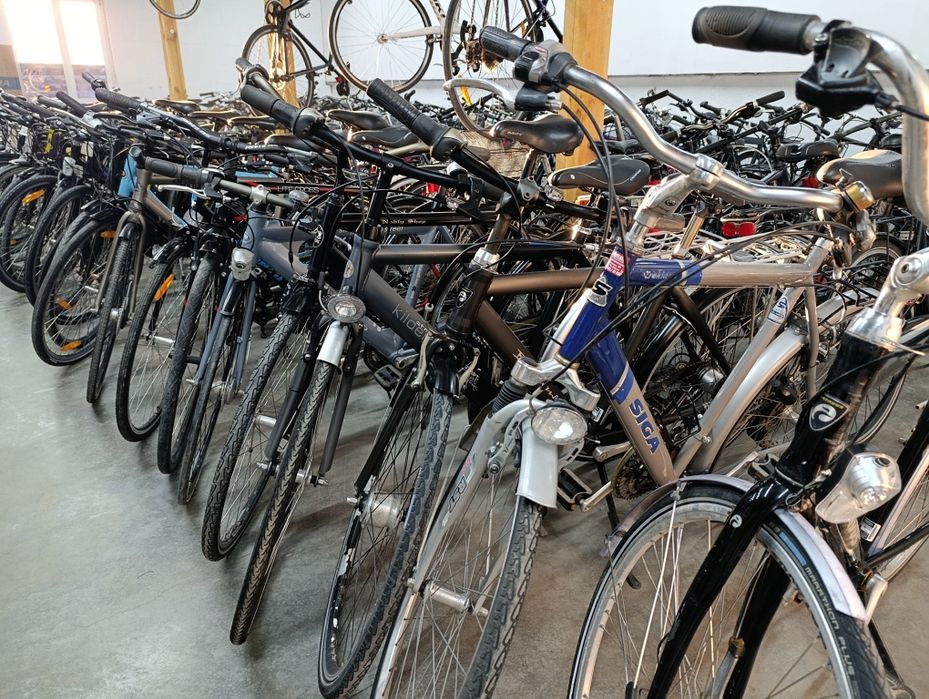 Велосипед 28" колеса з Німеччини алюміній планетарка