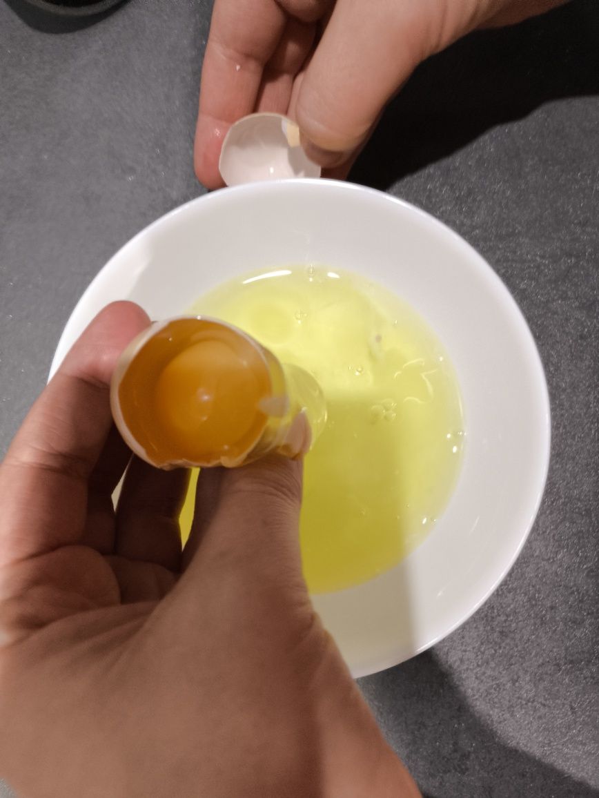 Jajka wiejskie po 50 gr - możliwość dowozu .