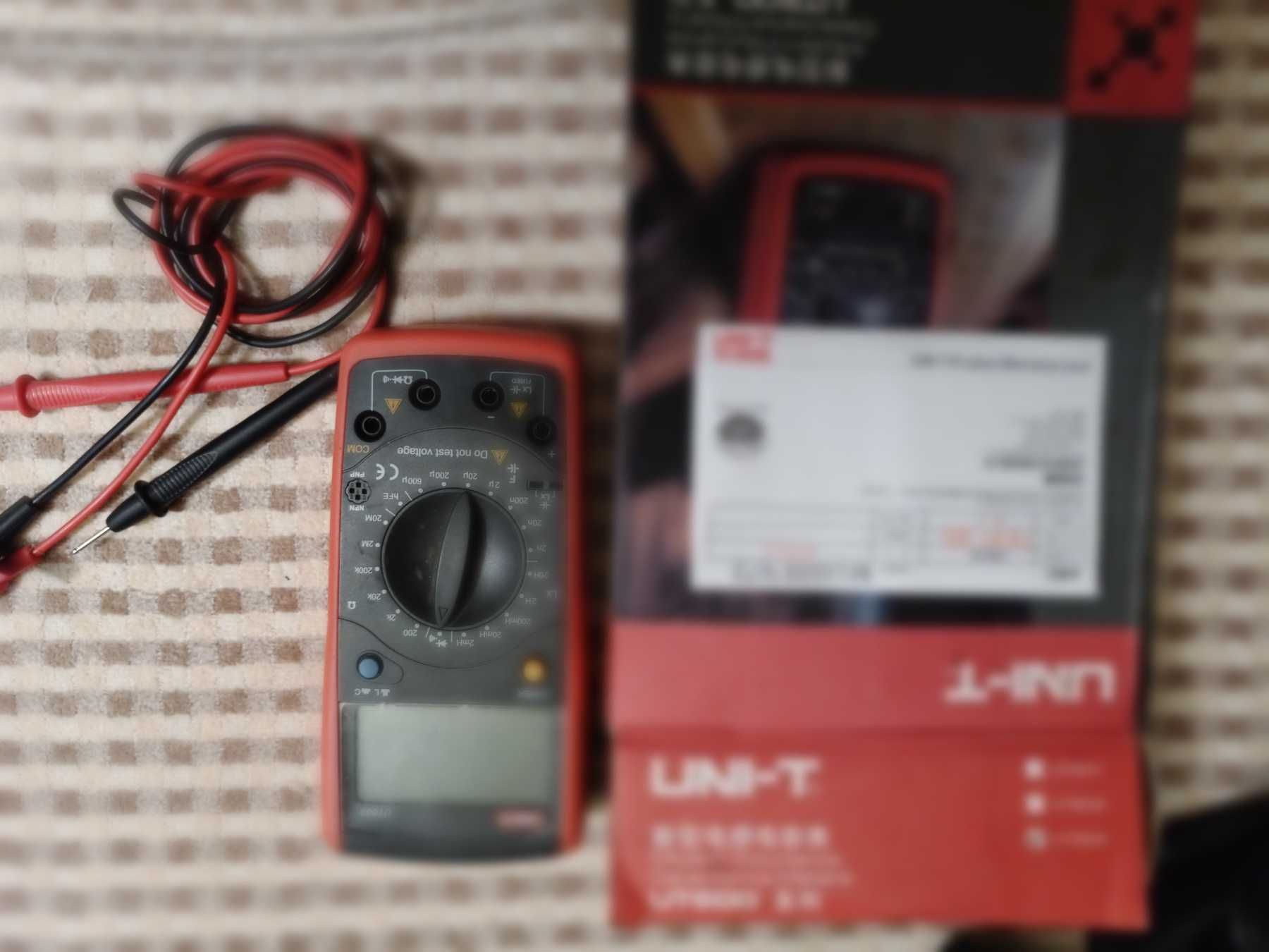 Измеритель емкости и индуктивности UNI-T UT603